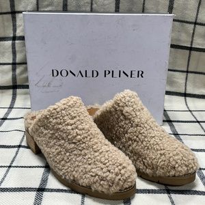 Donald Pliner Sammie Clogs